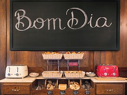 Browns Central Hotel