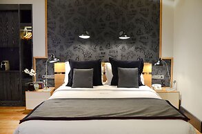 Browns Central Hotel