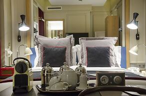 Browns Central Hotel