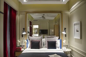 Browns Central Hotel