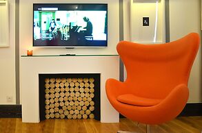 Browns Central Hotel