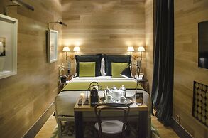 Browns Central Hotel