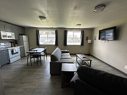 The Coastal Inn and Suites