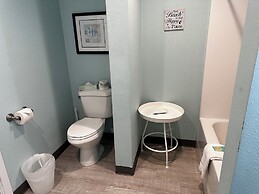 The Coastal Inn and Suites