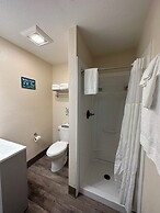 The Coastal Inn and Suites