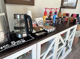 The Coastal Inn and Suites