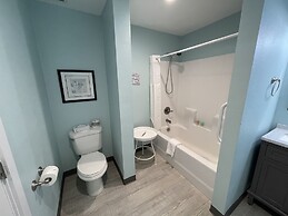 The Coastal Inn and Suites