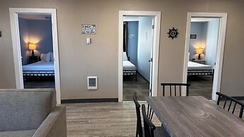 The Coastal Inn and Suites