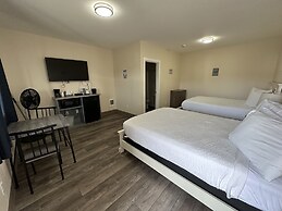 The Coastal Inn and Suites