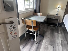 The Coastal Inn and Suites