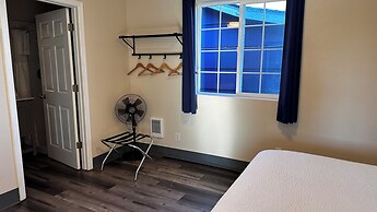 The Coastal Inn and Suites