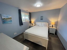 The Coastal Inn and Suites