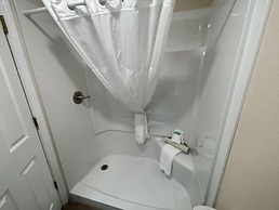 The Coastal Inn and Suites