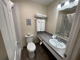 The Coastal Inn and Suites