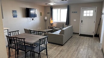 The Coastal Inn and Suites