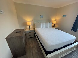 The Coastal Inn and Suites