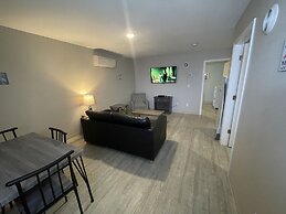 The Coastal Inn and Suites