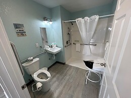 The Coastal Inn and Suites