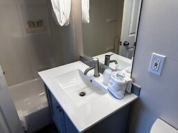 The Coastal Inn and Suites