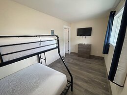 The Coastal Inn and Suites