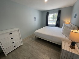 The Coastal Inn and Suites