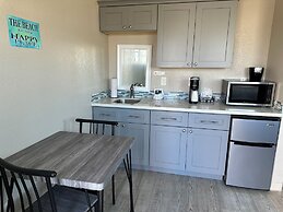 The Coastal Inn and Suites