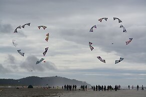 The Coastal Inn and Suites