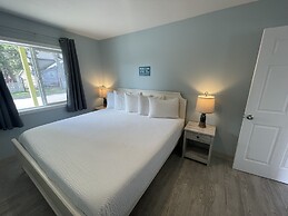 The Coastal Inn and Suites