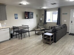 The Coastal Inn and Suites