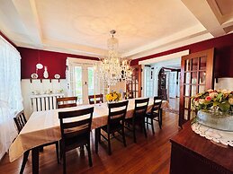 Chestnut Inn Bed and Breakfast