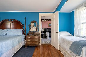 Chestnut Inn Bed and Breakfast