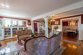 Chestnut Inn Bed and Breakfast