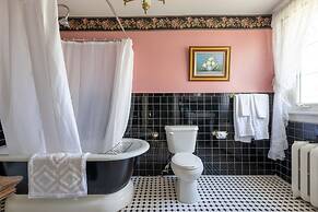 Chestnut Inn Bed and Breakfast