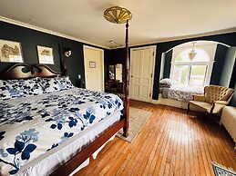 Chestnut Inn Bed and Breakfast