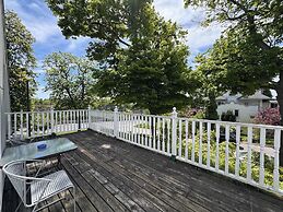 Chestnut Inn Bed and Breakfast