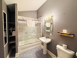 Chestnut Inn Bed and Breakfast