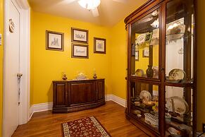 Chestnut Inn Bed and Breakfast