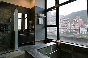 Muen Hot Spring Hotel