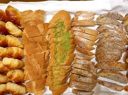 Muen Hot Spring Hotel