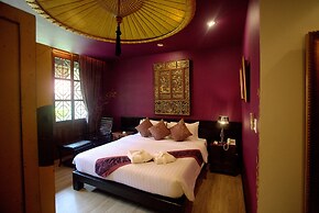 Tharaburi Resort Sukhothai