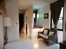 Tharaburi Resort Sukhothai