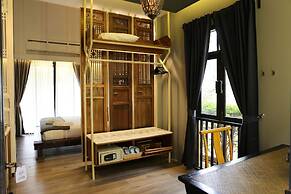 Tharaburi Resort Sukhothai