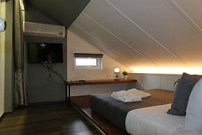 Tharaburi Resort Sukhothai