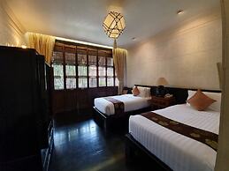 Tharaburi Resort Sukhothai