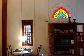 Tharaburi Resort Sukhothai