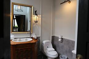 Tharaburi Resort Sukhothai