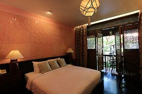 Tharaburi Resort Sukhothai