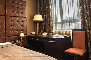 Diplomat Hotel