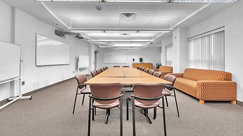 Residence & Conference Centre - London