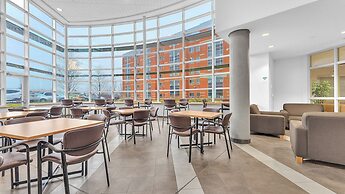 Residence & Conference Centre - London